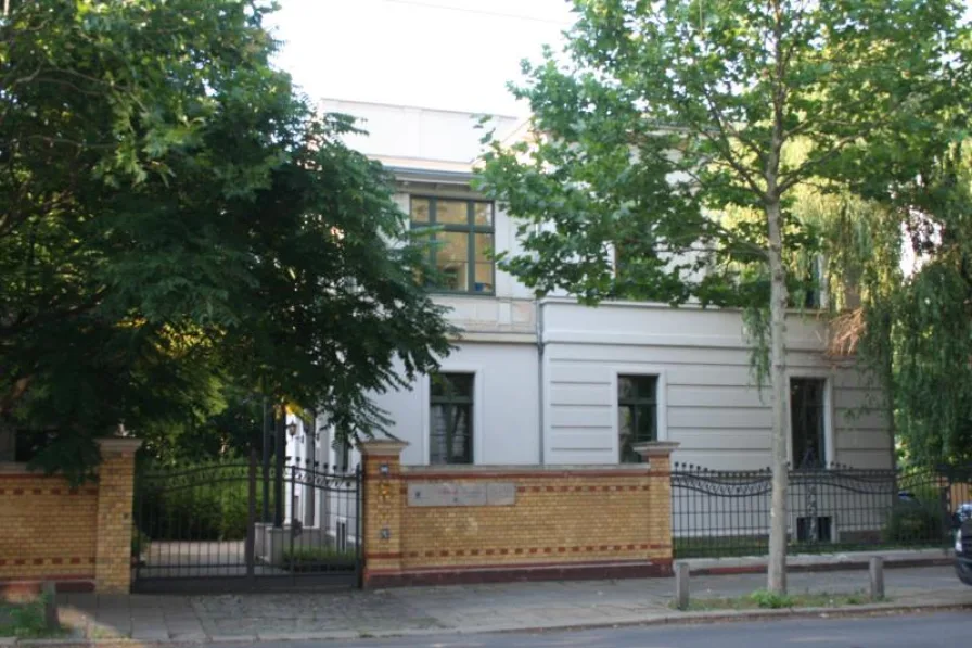 Objekt-Bild - Büro/Praxis mieten in Leipzig - Büro mit 2 Terrassen in herrschaftlicher Villa in Plagwitz !