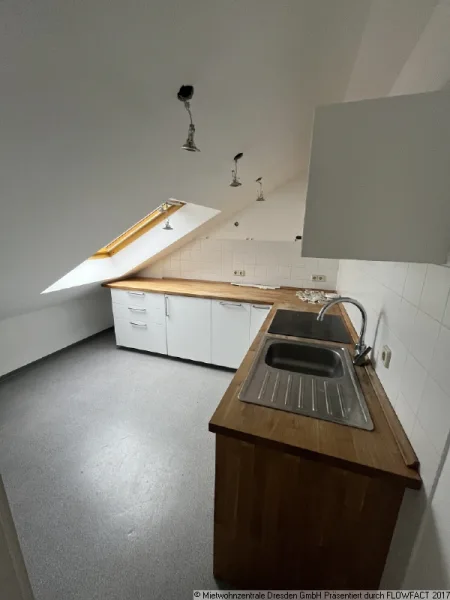 Küche - Schicke 3-Raum DG Wohnung mit Lift, Badewanne und Dachterasse  in Kamenz !!!