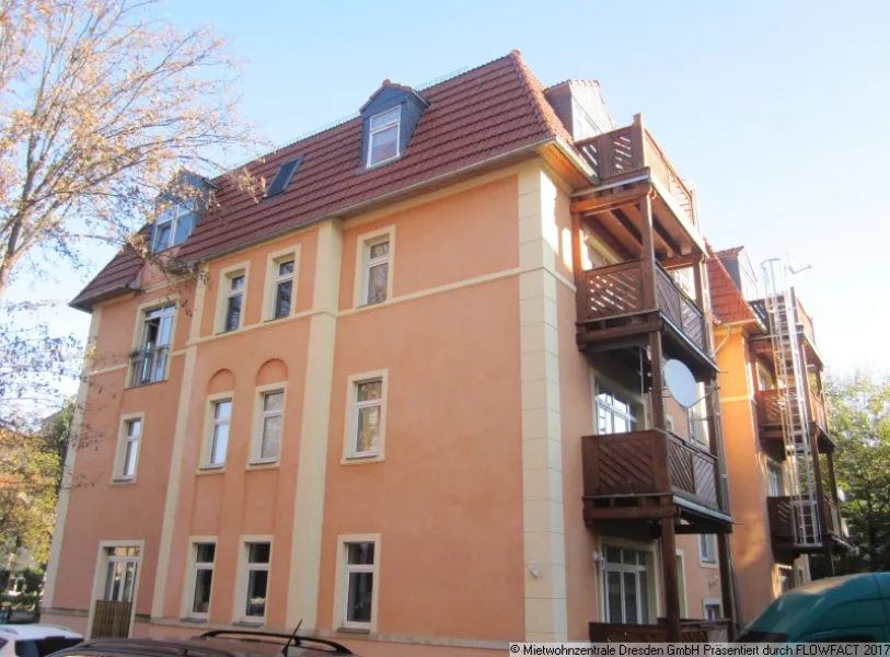 Ansicht - Tolle 4-Raum Dachgeschosswohnung mit Balkon und Eckbadewanne in Löbtau !!