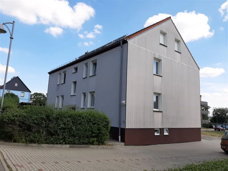 Straßenseite TB - Haus kaufen in Großwig b Torgau - Saniertes Mehrfamilienhaus in Großwig