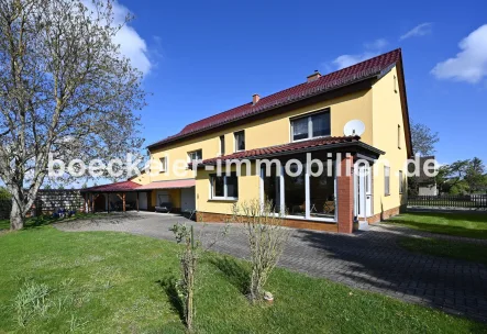  - Haus kaufen in Crölpa-Löbschütz - Viel Platz für 2 Familien in schöner Umgebung