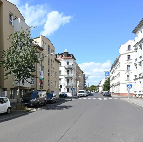  - Zinshaus/Renditeobjekt kaufen in Leipzig - Die perfekte Stadtwohnung - Ideal für Kapitalanleger - großer Balkon u. Tiefgaragenstellplatz