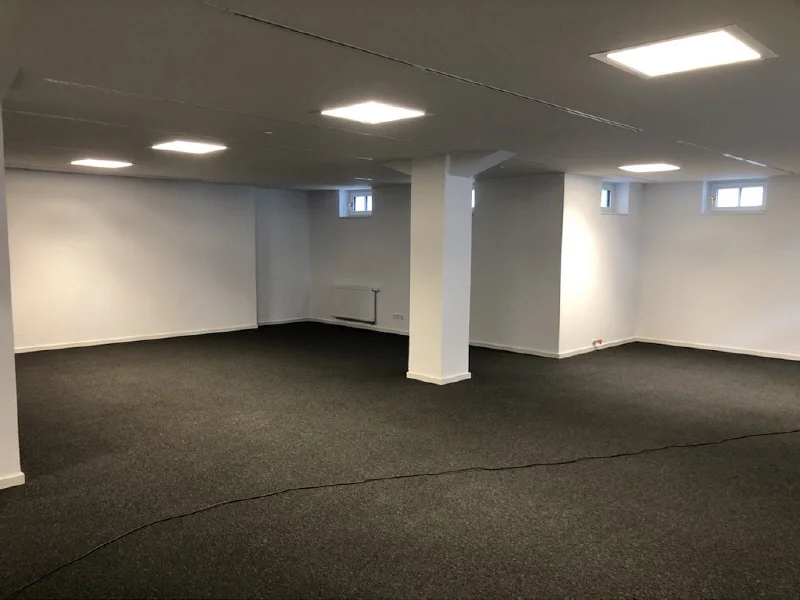 Raum ca 100m²