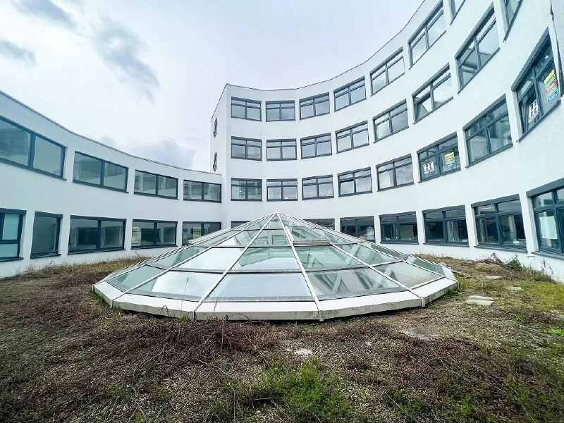 Impressionen - Büro/Praxis mieten in Kesselsdorf - Nahe Autobahn A 17 | Moderne Bürofläche mit ca. 730 m² zur Miete