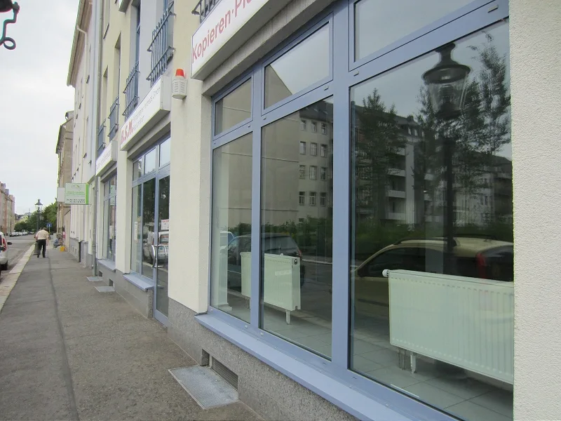 Schaufensterfront - Laden/Einzelhandel mieten in Chemnitz - Laden oder EG-Büro Nähe Brühl, UNI und Bahnhof zu mieten