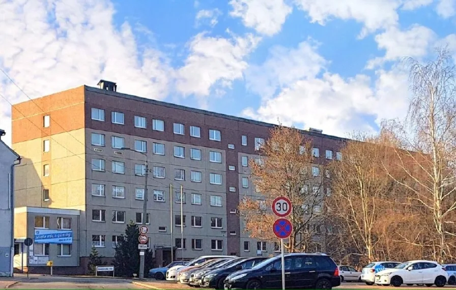 Gebäudeansicht - Büro/Praxis mieten in Chemnitz - Günstige Bürofläche in Chemnitz Borna mieten