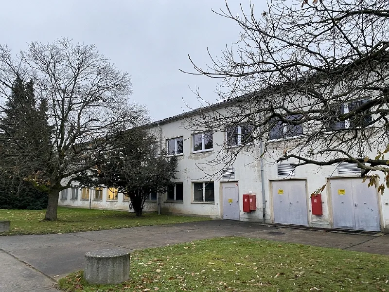 Büro und Werkstatt - Halle/Lager/Produktion mieten in Ohorn - 1.414 m² vielseitige Gewerbefläche (O) für Werkstatt/ Büro/ Lager in Ohorn zur Miete