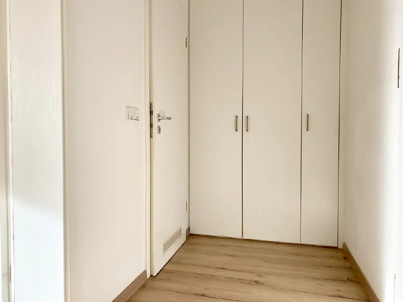 Flur mit Einbauschrank