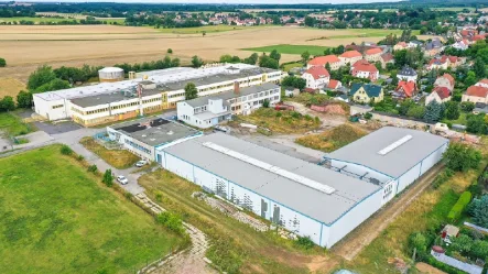 Drohnenansicht Halle 1 + 3 - Grundstück kaufen in Großröhrsdorf - 9.500 m² Gewerbegrundstück im Speckgürtel von Dresden zum Kauf!