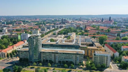 Luftansicht - Büro/Praxis mieten in Dresden - Alles an einem Ort | Arbeitswelten mit Blick auf die City von Dresden