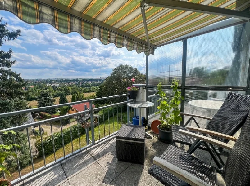 Balkon - Wohnung kaufen in Dresden - 3-Raum-Eigentumswohnung mit unverbautem Blick ins Kaitzbachtal zum Kauf!