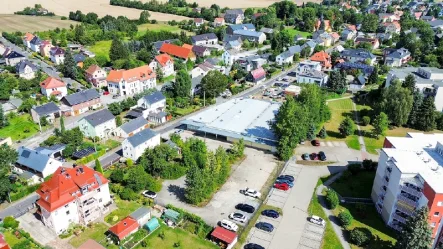 Vogelperspektive - Halle/Lager/Produktion kaufen in Arnsdorf - Arnsdorf bei Dresden | ca. 1.236 m² Hallenfläche mit Freifläche zum Kauf