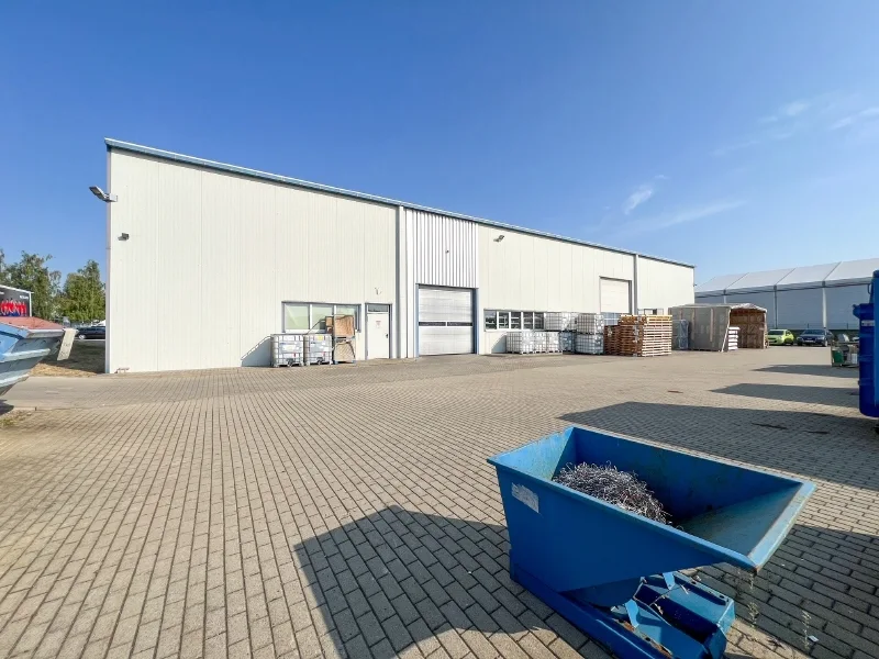 Rückseite - Halle/Lager/Produktion mieten in Döbeln - 930 m² Lager-/Produktionshalle mit Büro und 8t Kranbahn an der A14 zur Miete