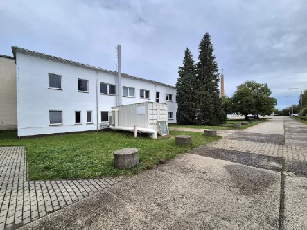 Werkstatt und Büro - Halle/Lager/Produktion mieten in Ohorn - 707 m² vielseitige Gewerbefläche (O) für Werkstatt/ Büro/ Lager in Ohorn zur Miete