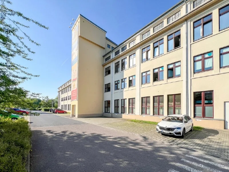 Außenansicht Gebäude - Büro/Praxis mieten in Dresden - Werkstatt-/Lager-/Büroflächen | vielseitig nutzbare Gewerbefläche zur Miete!