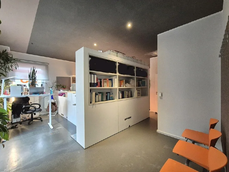 Innenansicht Büro Eingangsbereich - Büro/Praxis mieten in Dresden - Ihr neues Büro in zentraler Lage - 100 m² Büro in Dresden Löbtau zur Miete