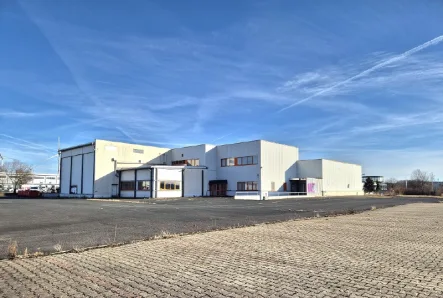 Außenansicht - Halle/Lager/Produktion mieten in Hilbersdorf - Nahe Freiberg ++ 2.817 m² Produktionshalle mit Rampen und Freifläche zur Miete!++