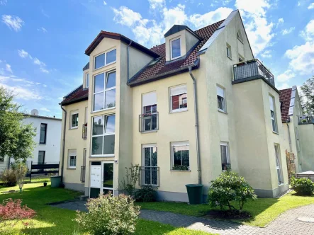 Hausansicht - Wohnung kaufen in Dresden / Kleinzschachwitz - Kapitalanlage in grüner Lage von Dresden-Kleinzschachwitz