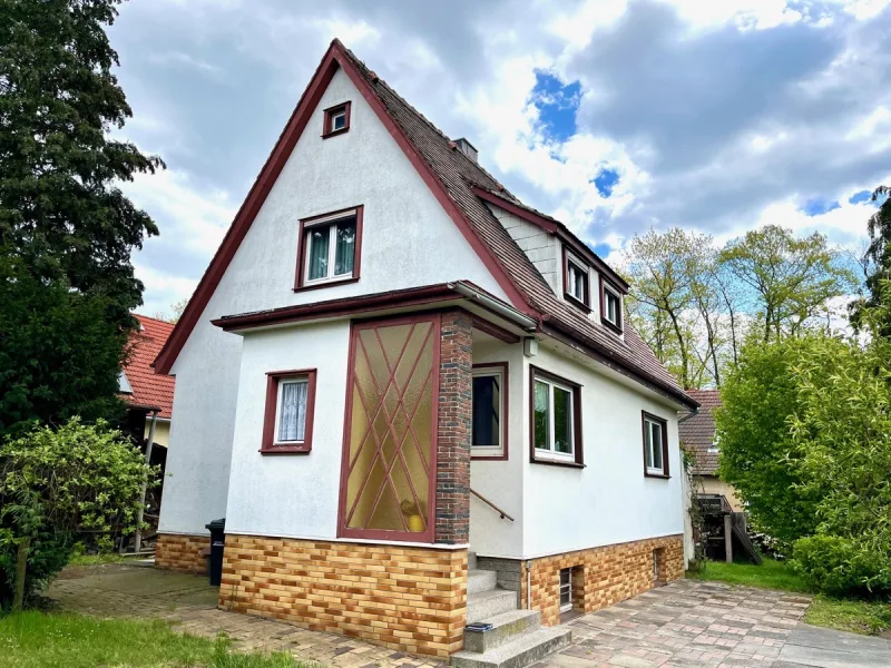 bestehendes Einfamilienhaus (Sanierung/ Abriss?)