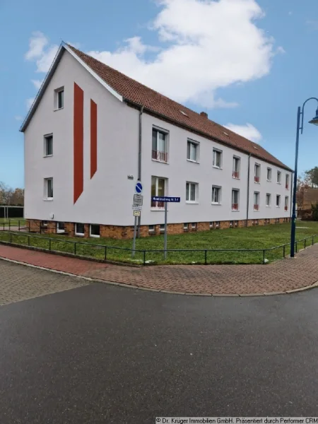 Ansicht - Wohnung kaufen in Röderaue - Vermietete 3- Zimmer Wohnung in gepflegtem Mehrfamilienhaus in Röderaue