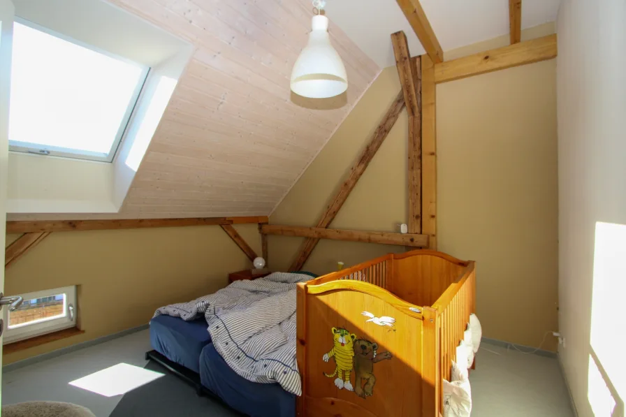 Schlafzimmer DG