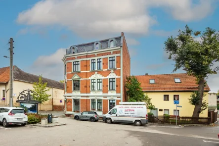 Seitenansicht - Zinshaus/Renditeobjekt kaufen in Werdau - Potential auf 11 % Rendite - einfach zu entwickelndes MFH - Denkmal neben Zwickau.