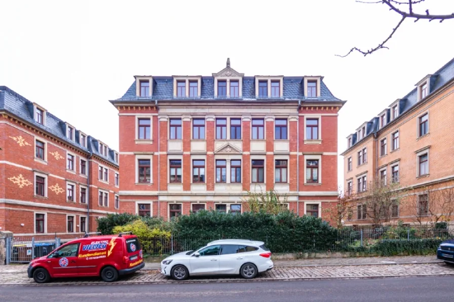 Frontansicht - Wohnung kaufen in Dresden - Attraktives Investement für zukunftsorientierte Kapitalanleger in Löbtau-Süd - Nähe Bonhoeffer Park.