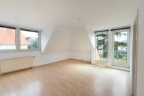 Beispiel Wohnzimmer Nachbarwohnung leer