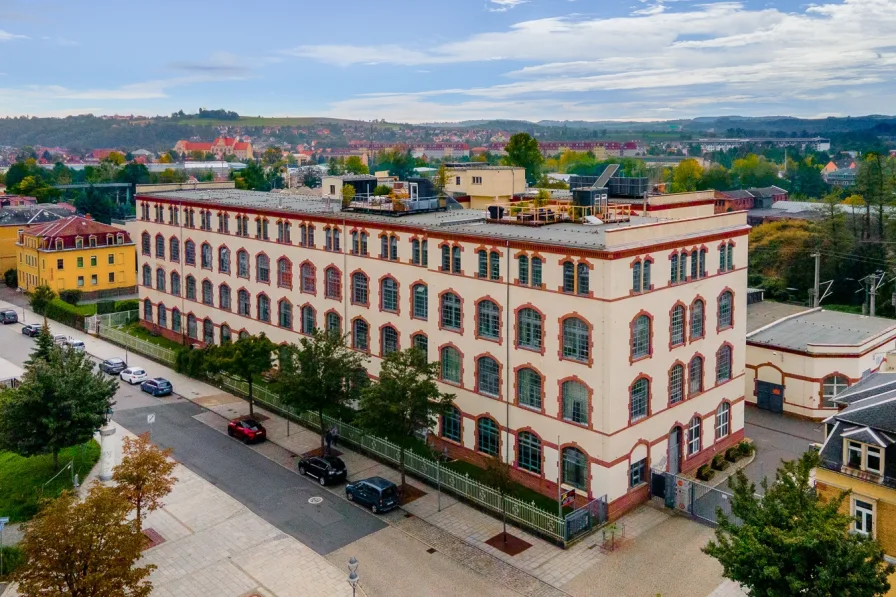 Luftbild Gebäudeansicht 1 - Wohnung kaufen in Heidenau - Lift direkt in die Wohnung! Tolles Loft mit Dachterrasse und viel PLatz für Ire Bedürfnisse!