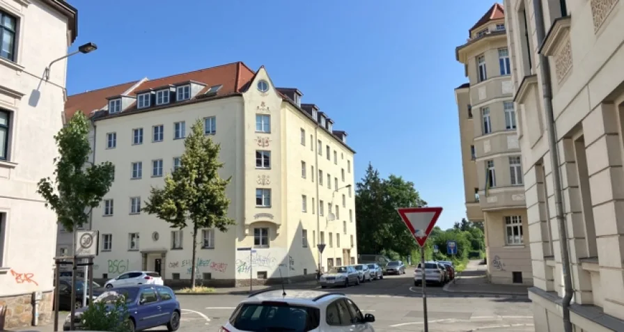 Ansicht - Wohnung kaufen in Leipzig / Leutzsch - ++vermietete 2 Zimmer-Wohnung im sanierten Altbau der 30iger Jahre++