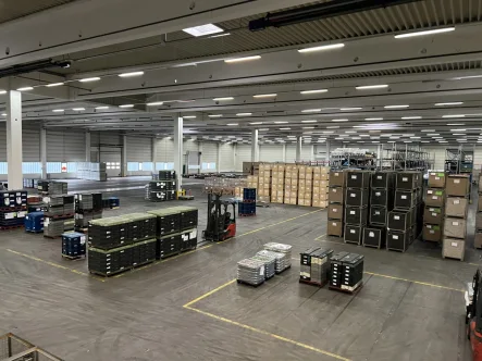 Produktionsfläche - Halle/Lager/Produktion mieten in Glauchau - Sofort Moderne Industriehalle an der BAB 4!