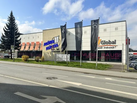 Außenansicht - Laden/Einzelhandel mieten in Plauen / Stöckigt - Perfekte Lage. Einzelhandel, Lagerfläche neuer Unternehmenssitz in Plauen