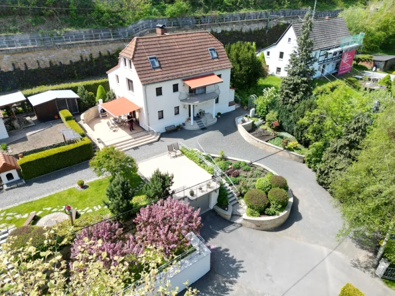  - Haus kaufen in Pirna - Einfamilienhaus in wunderschöner Elblage mit Sauna, Kamin, Sandsteingewölbe