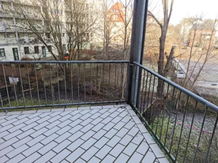 Ausblick Balkon - Wohnung mieten in Zwickau - +++ 4 Zimmer-Wohnung, Gäste-WC, Balkon in zentraler Lage +++