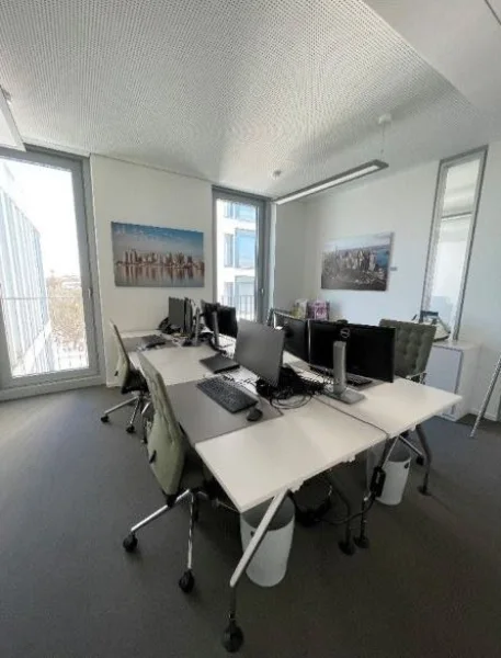 Büro 1 zweites Bild