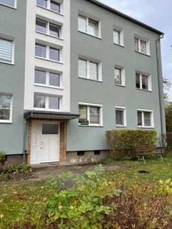 Schwedter Str. 24 b - Wohnung mieten in Schwedt - +++ 3 Raumwohnung - bis zu 3 Monaten kaltmietfrei zum selbst herrichten +++