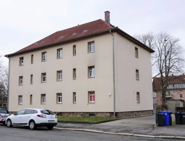 Außenansicht straßenseitig - Wohnung mieten in Zwickau - +++ 3 - Raumwohnung in beliebter Lage +++