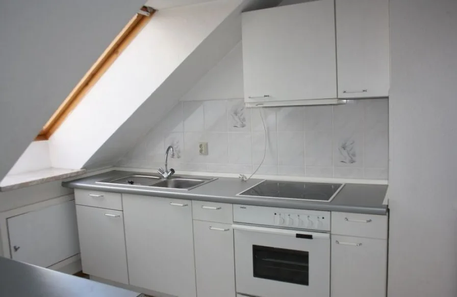 Küche - Wohnung mieten in Neukieritzsch - +++ 3 Raumwohnung mit Einbauküche und Tageslichtbad +++