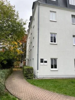 Außen - Wohnung mieten in Dresden - +++ Hübsche ruhige barrierefreie Wohnung im Hinterhaus +++