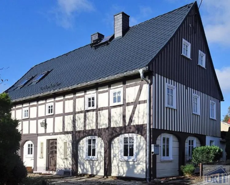 Oberlausitzer Original - Haus kaufen in Leutersdorf - Ruhige Lage, großes Grundstück, viel Platz im Haus!