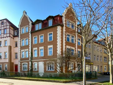 Außenansicht - Bild 1 - Zinshaus/Renditeobjekt kaufen in Naumburg (Saale) - Dieses Wohn- und Geschäftshaus kann sich wahrlich sehen lassen!