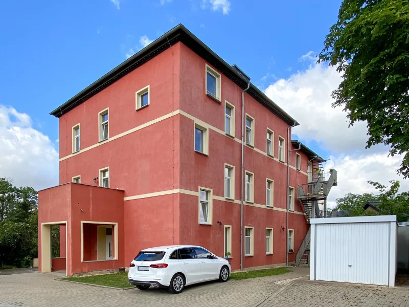 Außenansicht - Wohnung mieten in Naumburg (Saale) - 08/15 war gestern! Traumhafte Dachgeschosswohnung für anspruchsvolle Individualisten!