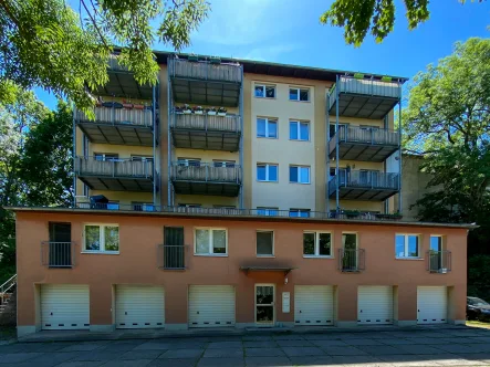 Außenansicht - Bild 1 - Wohnung mieten in Naumburg (Saale) - Mit Balkon! Ruhig und gemütlich! Hier will ich wohnen!