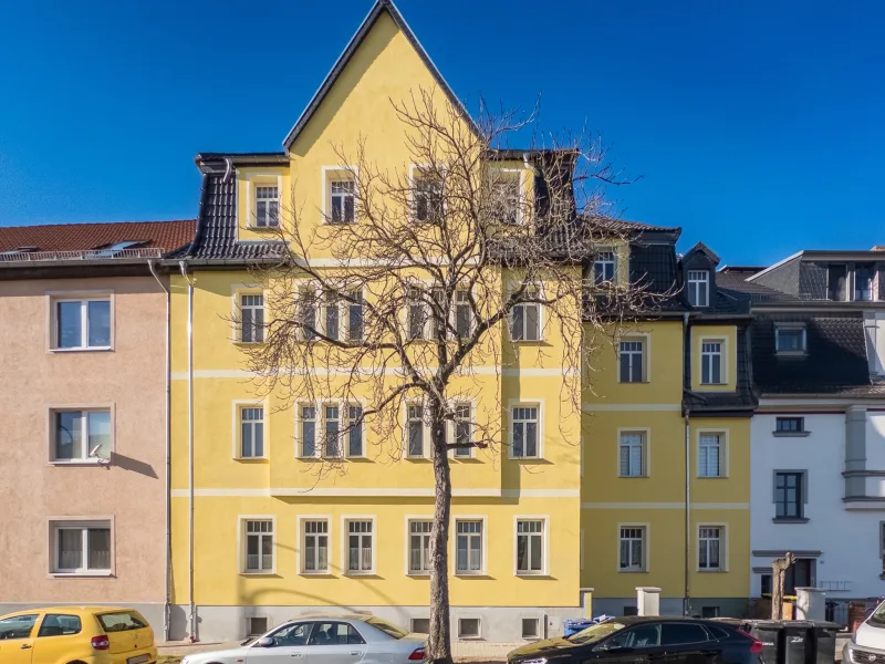 Außenansicht - Bild 1 - Wohnung mieten in Naumburg (Saale) - Helle und freundliche Familienwohnung am Naumburger Stadtrand!