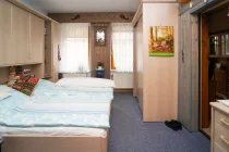 Schlafzimmer (OG)