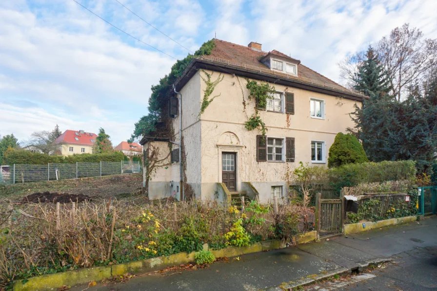 Titelbild - Haus kaufen in Dresden - Gestalten Sie sich Ihr historisches Zuhause!