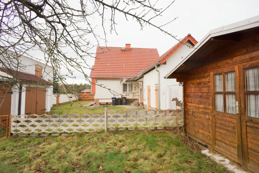 Ansicht - Haus kaufen in Lauchhammer / Grünewalde - Der Lauch ruft! Kleines Einfamilienhaus in Grünewalde