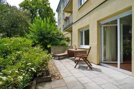 Terrasse - Wohnung kaufen in Dresden - Demnächst bezugsfrei: 3-Zimmer-Terrassenwohnung in Striesen!