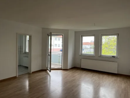 Wohnzimmer - Wohnung kaufen in Hasselfelde - 3 Zimmer mit Balkon, Keller, Stellplatz und Dusche!