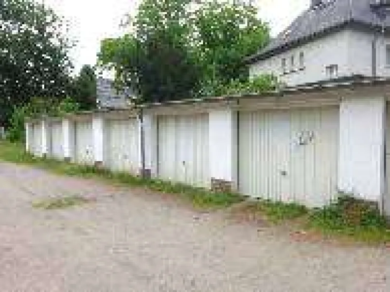 Garagenhof Am Fischerhaus - Garage/Stellplatz mieten in Leipzig - Garage zu vermieten